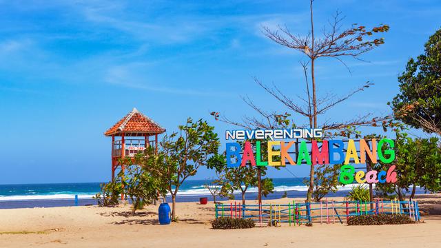 Paket Wisata Pantai Malang Selatan
