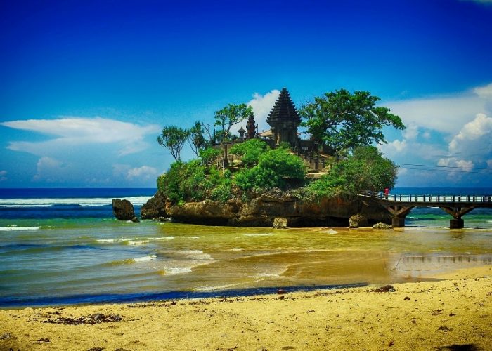 Paket Wisata Pantai Malang Selatan