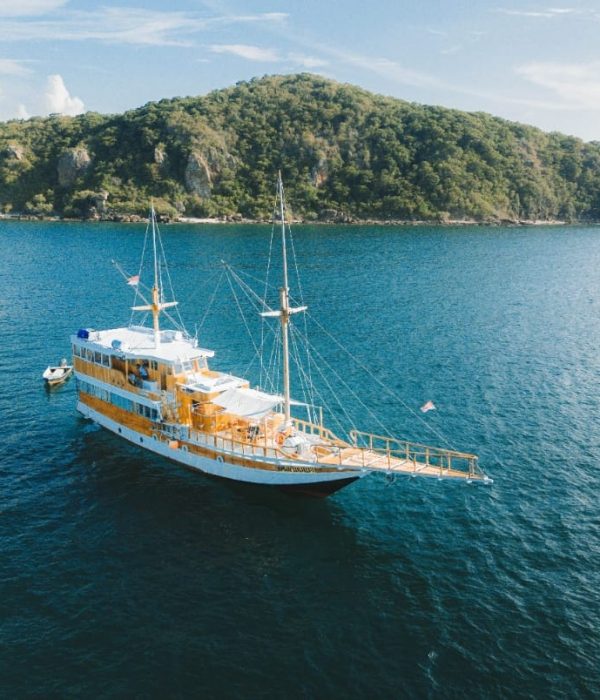 sewa kapal labuan bajo